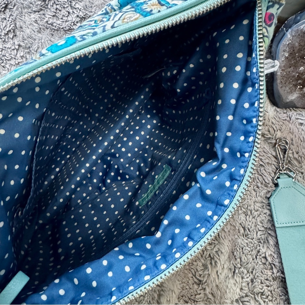 Vera Bradley Carson Daisy Dot Paisley Crossbody or Shoulder Bag - Picture 6 of 9